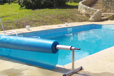 Cos'è una copertura di sicurezza per piscina?