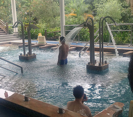progetto piscina termale per hotel per vacanze
